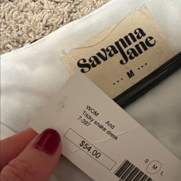 Dress - Picture 8 of 8